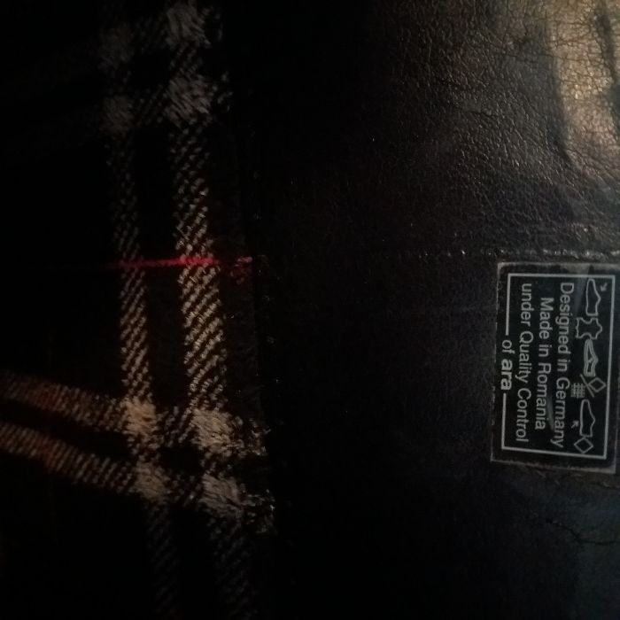 BOTAS ALTAS MARCA ARA super confortáveis quentes de pele pretas