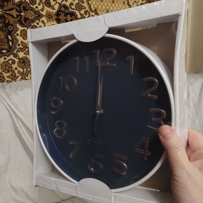 Настінний Годинник 165 грн, 24 см діаметром