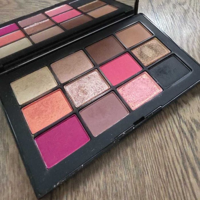 Paleta cieni Nars Hyped