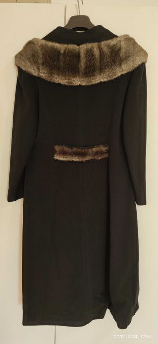 Vendo casaco comprido Preto