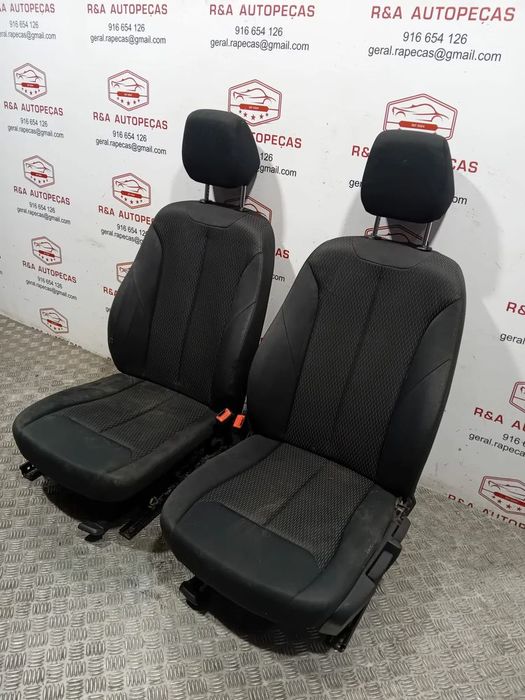 Conjunto de Bancos BMW Série 1 F20 em Tecido Original