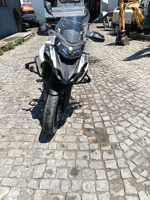 Benelli  502 trk