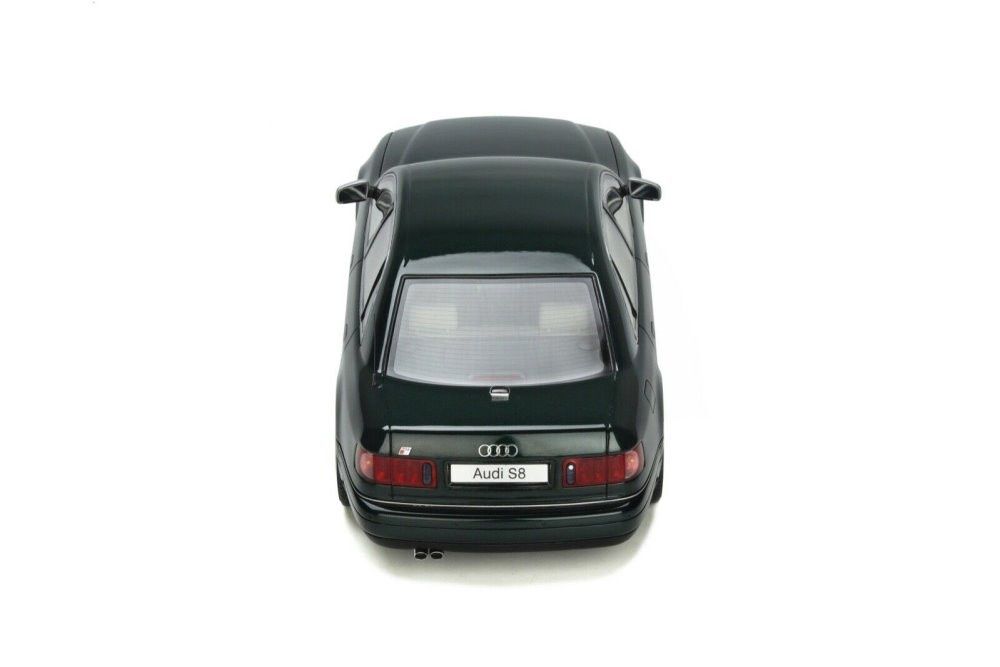 Audi s8 D2, model OTTO Mobile w skali 1/18