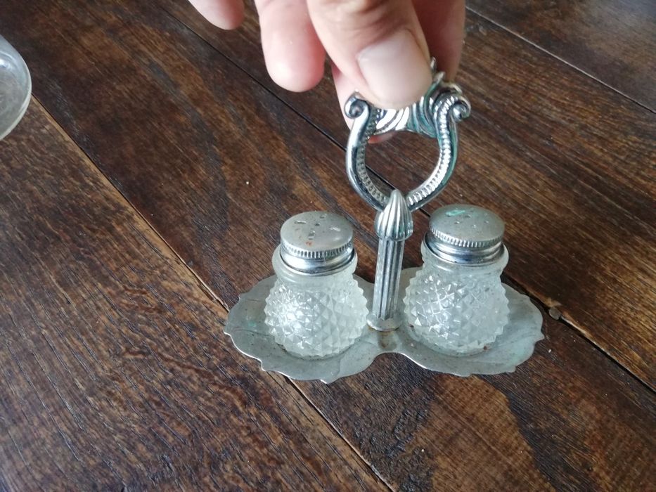 Galheteiro e candeeiro miniaturas