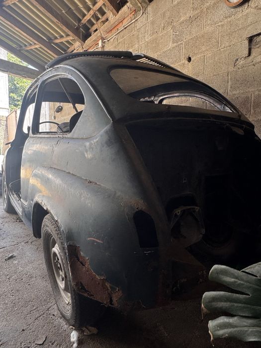 Fiat 600D sem documentos517346876216453124