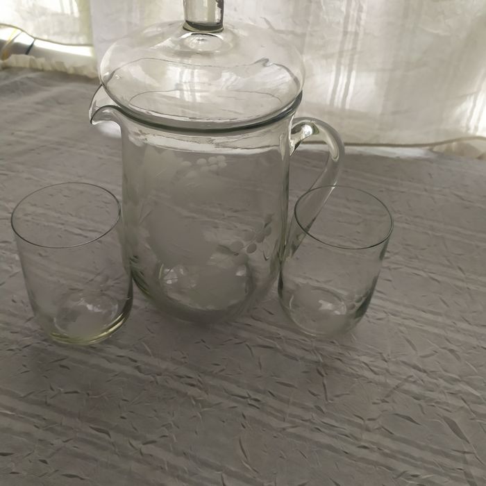 Стікляні кувшини,з візерунком200грв і стаканами