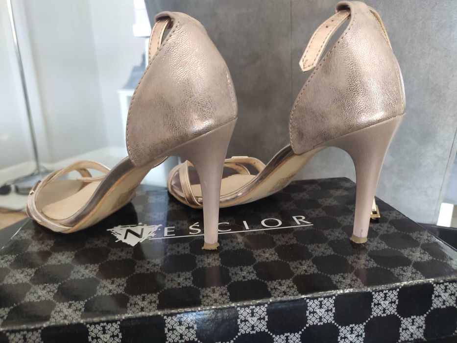 Sandałki Neścior r. 37