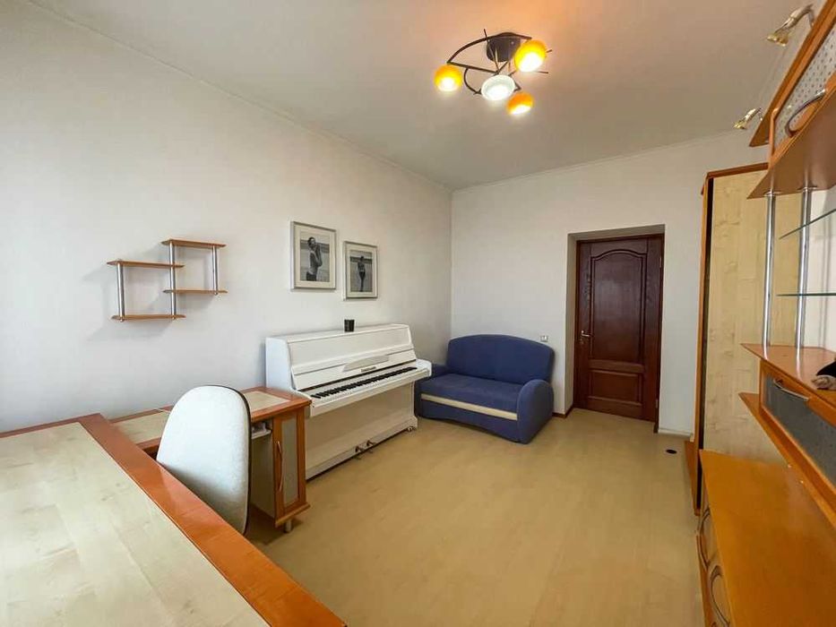 Продам большую 3комн на Чернышевского 1а Центр Нагорка Гагарина