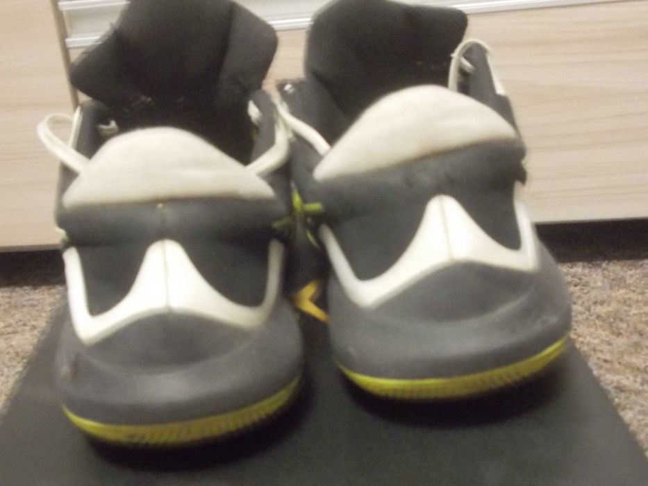 Buty chłopięce Nike PRECISION