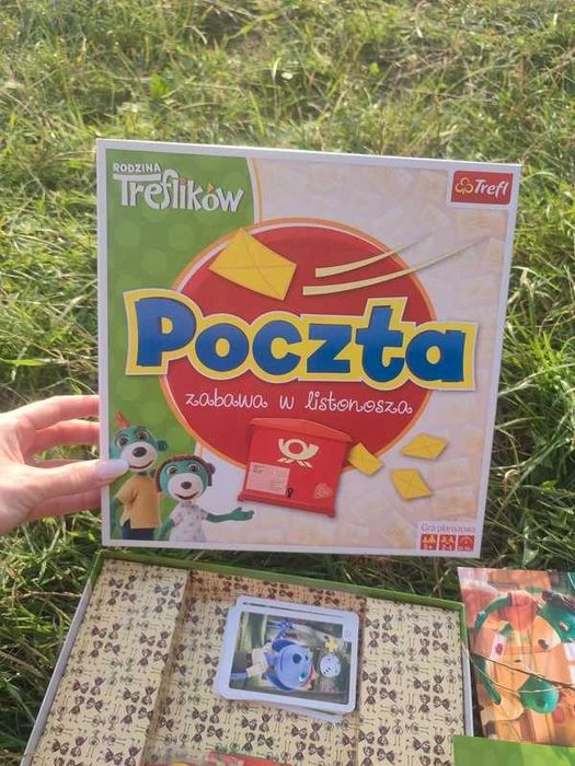gra  planszowa  zabawa w listonosza poczta Rodzina Treflików
