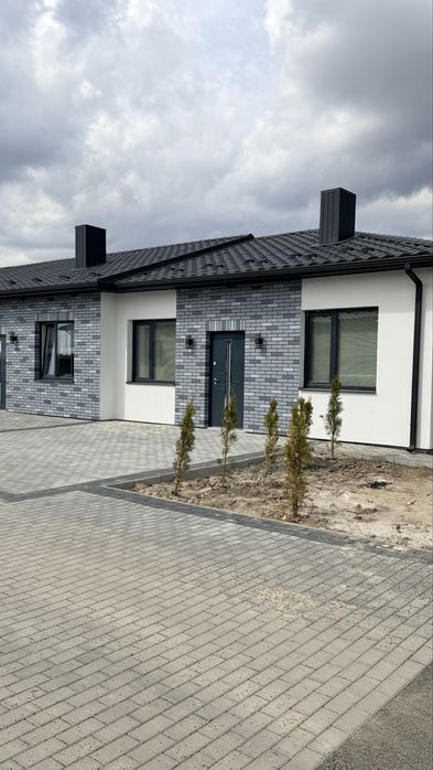 Таунхаус з ремонтом + центр каналізація Струмівка поруч зупинка