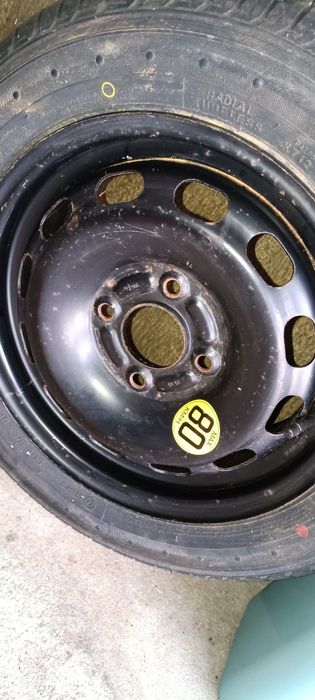 Roda Suplente 14" 4x108 (Ford/Mazda) c/ Pneu Hankook – NUNCA USADA