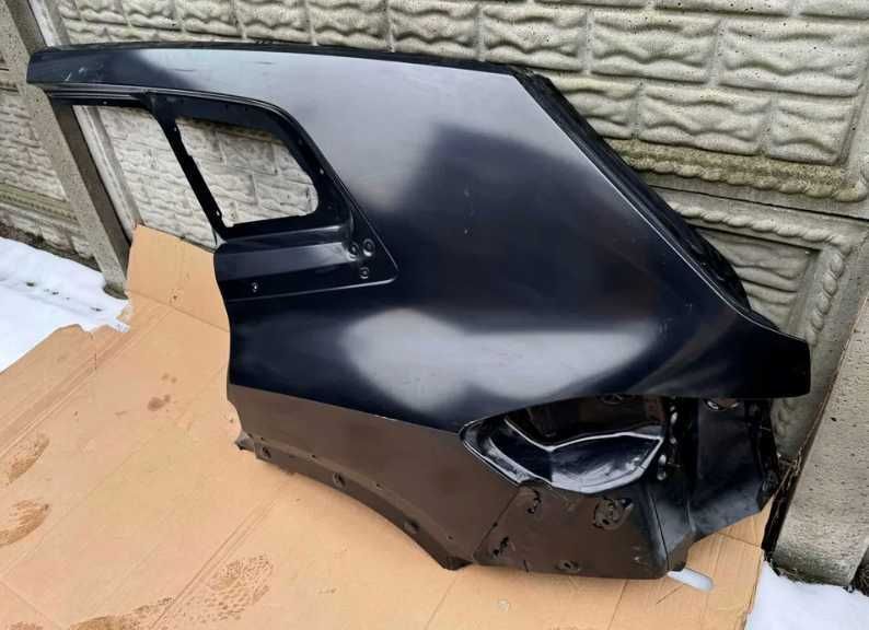 Четверть BMW XM G09 крило кузов разборка