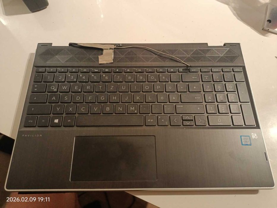 HP Pavilion x360 15-cr0305ng Core i3 8130U мат. плата + топкейс + навесное