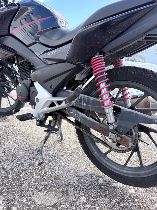 Moto honda cb125F