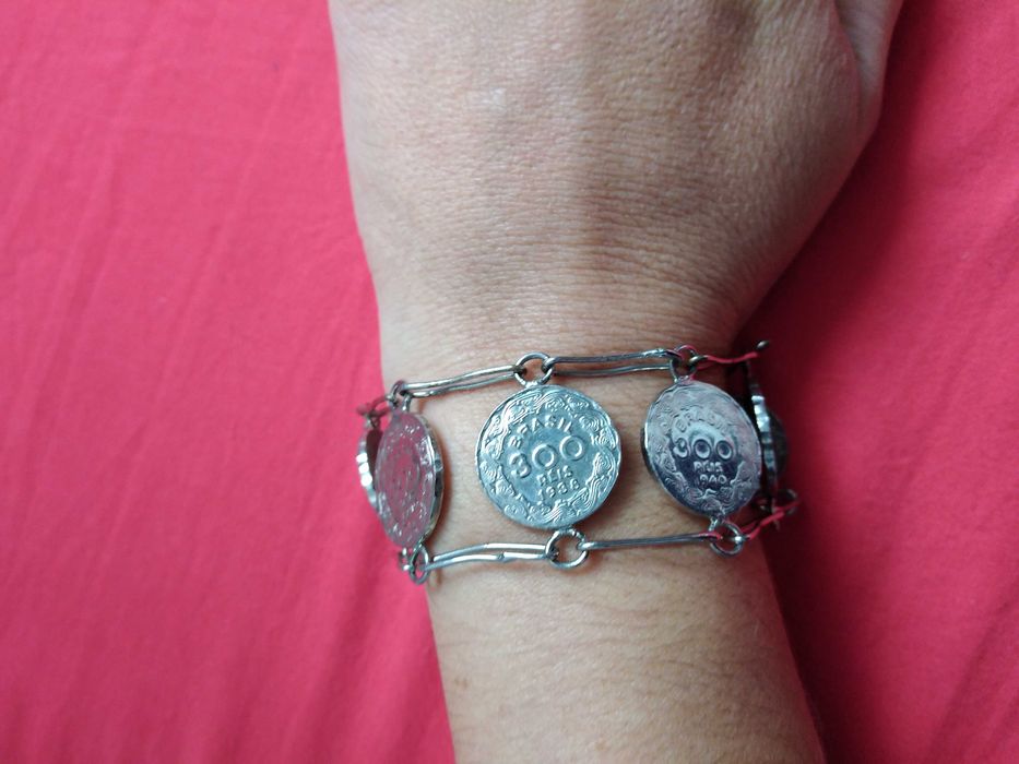 Pulseira de moedas