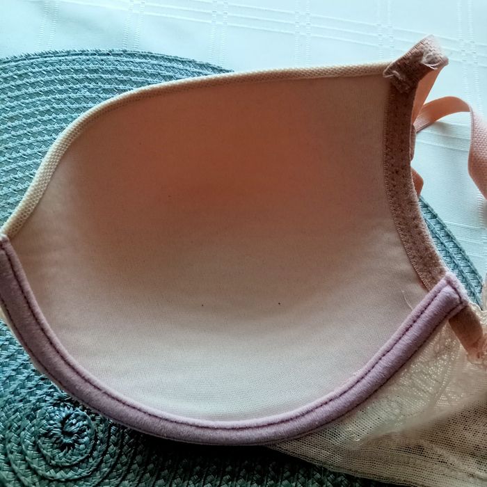 Biustonosz komfortowy Triumph 80B