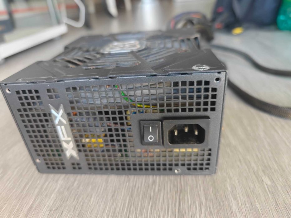 PSU Fonte de Alimentação XFX 650W XXX Edition 80 Plus Bronze