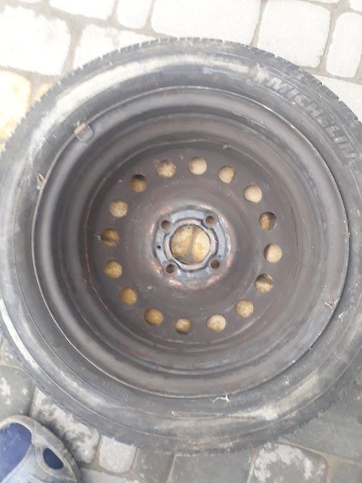 Продам наромальні колесо