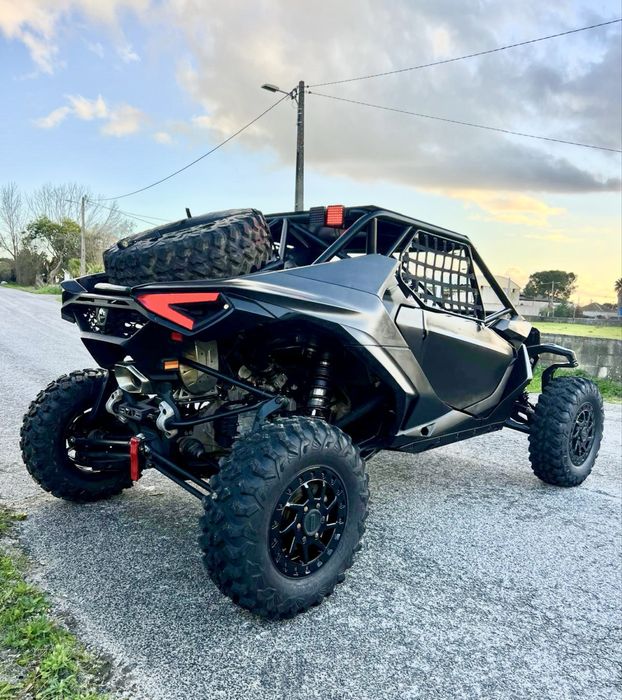 Can-Am Maverick R 2025