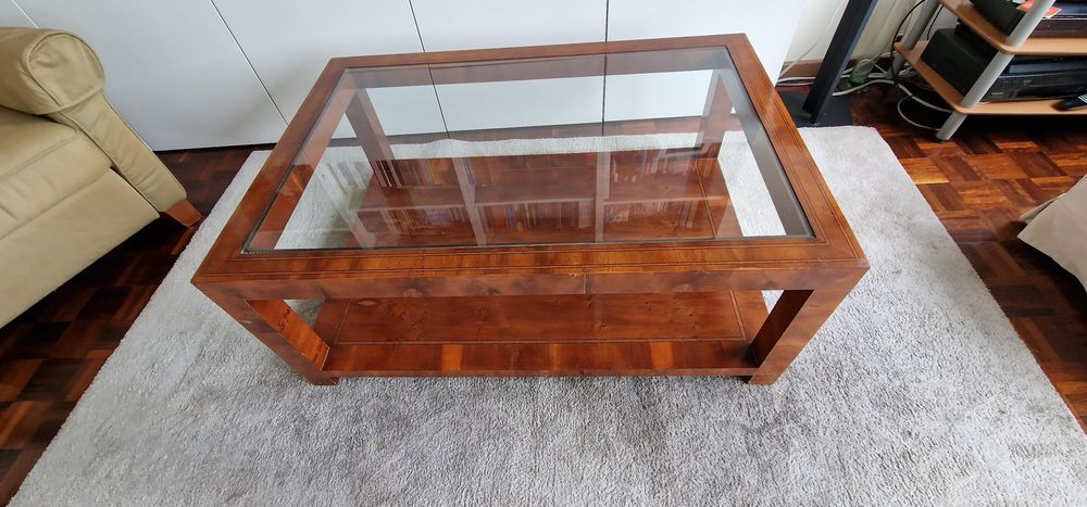Vendo mesa de centro em cerejeira64862971842177122