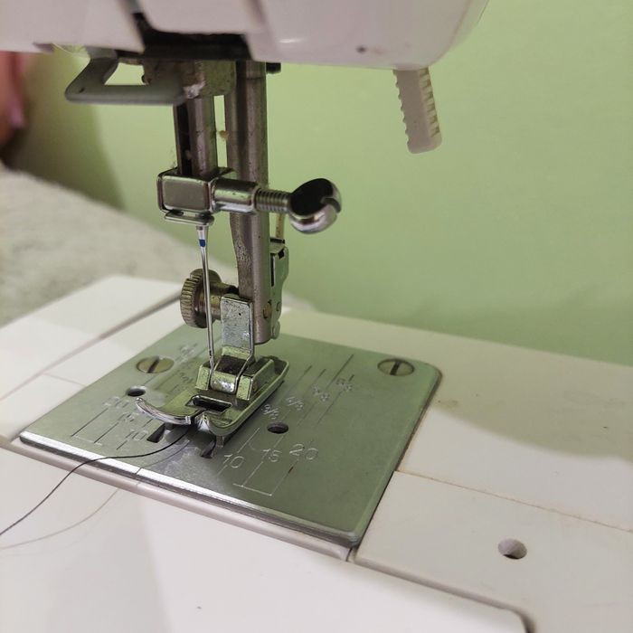 Швейна машинка AEG швейная машина аег