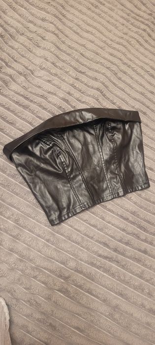 Корсет за коробку цукерок s в чудовому стані