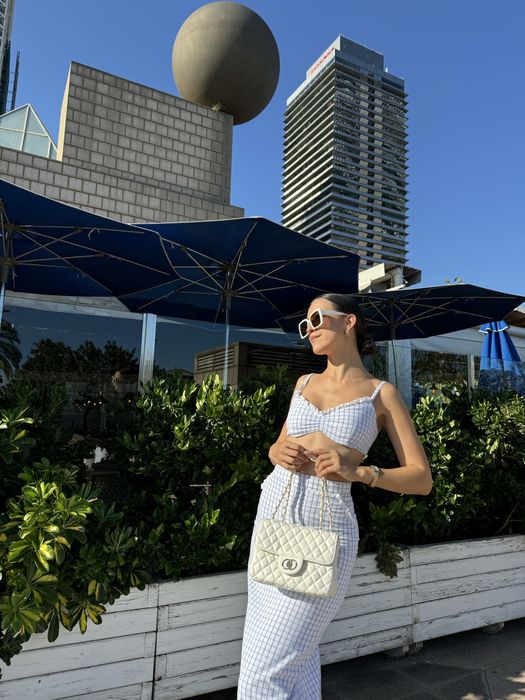 Продам дуже гарну білу сумочку