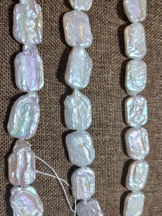 Натуральный жемчуг необычной формы, нитка жемчуга