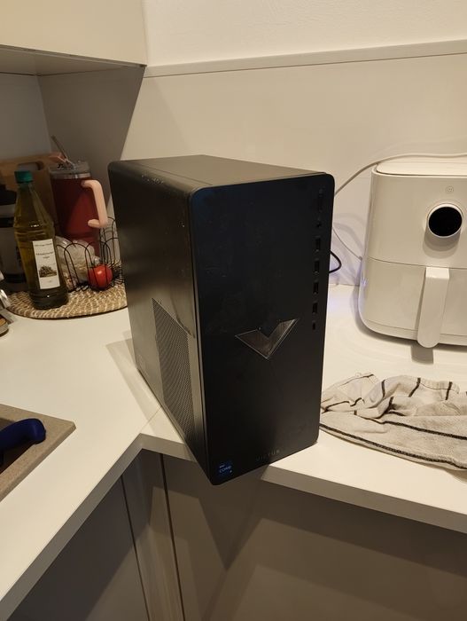 Komputer stacjonarny RTX3060 do gier + monitor