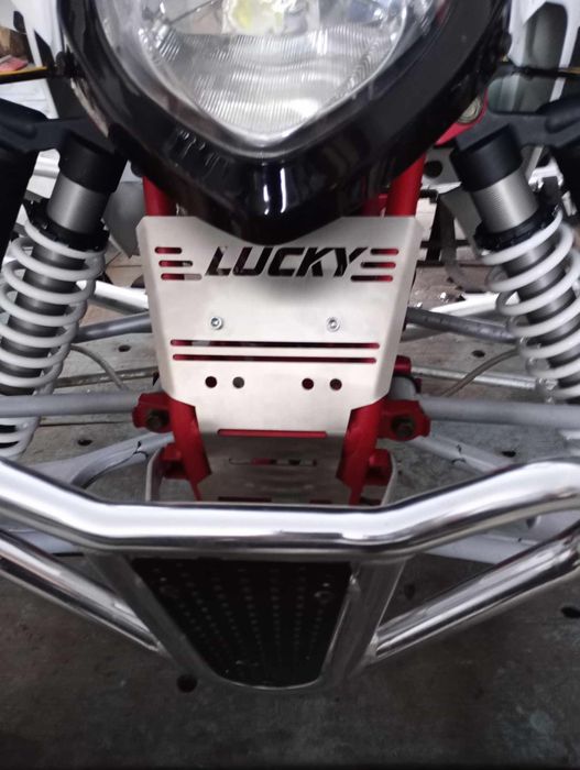Osłona przednia ramy Lucky Star 250, 300, 400 Osłona airboxa swap