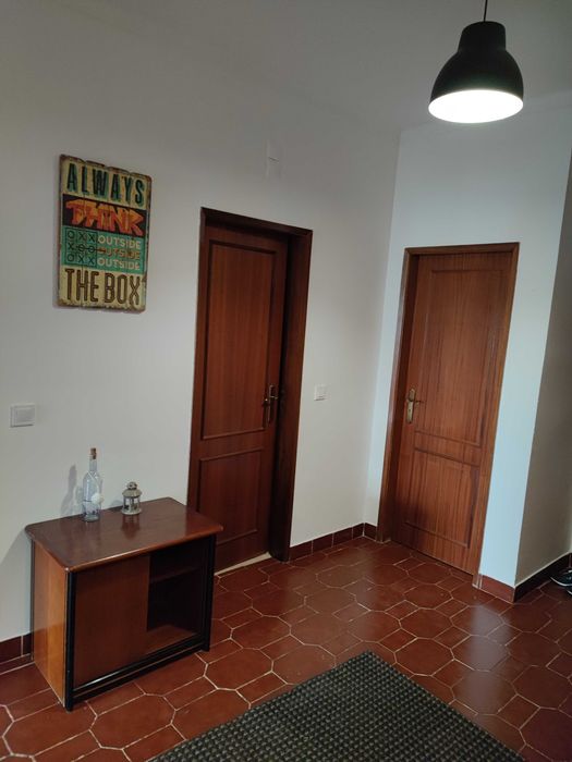 Alugo Quarto - Moita