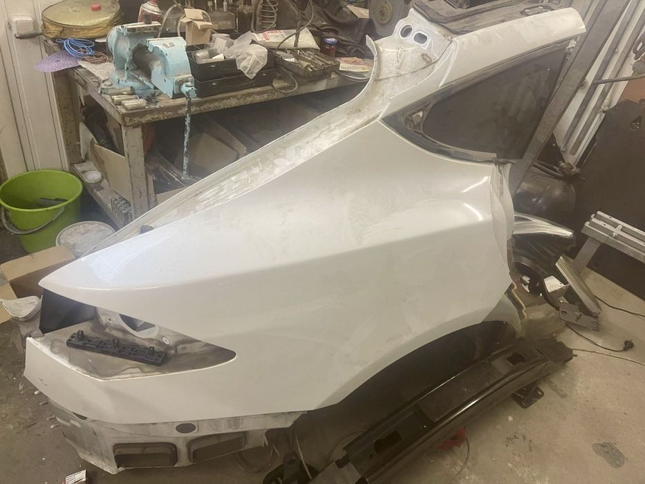 Крыло задние правое Tesla Model S