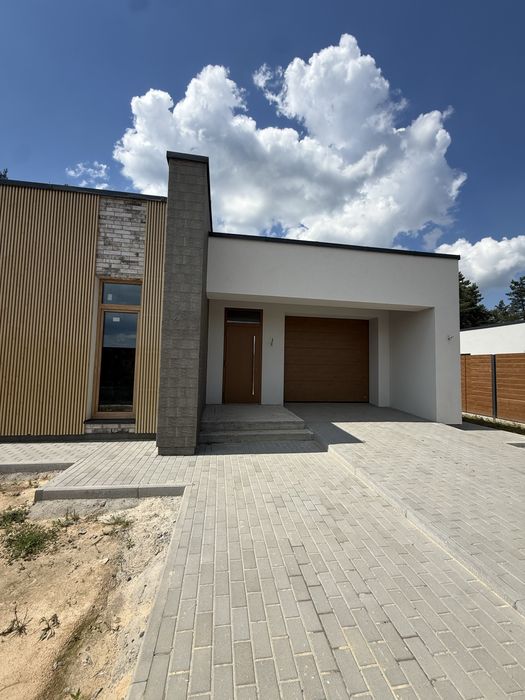 Продаж одноповерхового будинку в оточені лісу, закрите котеджне містечко, без комісії