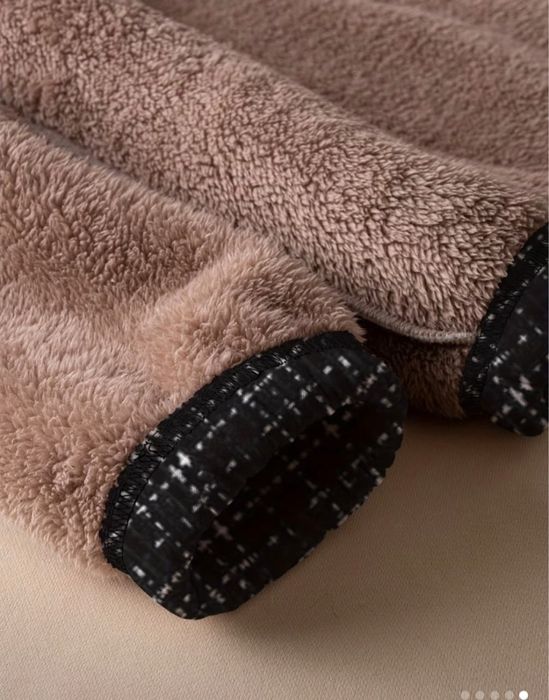 Теплая куртка на замке