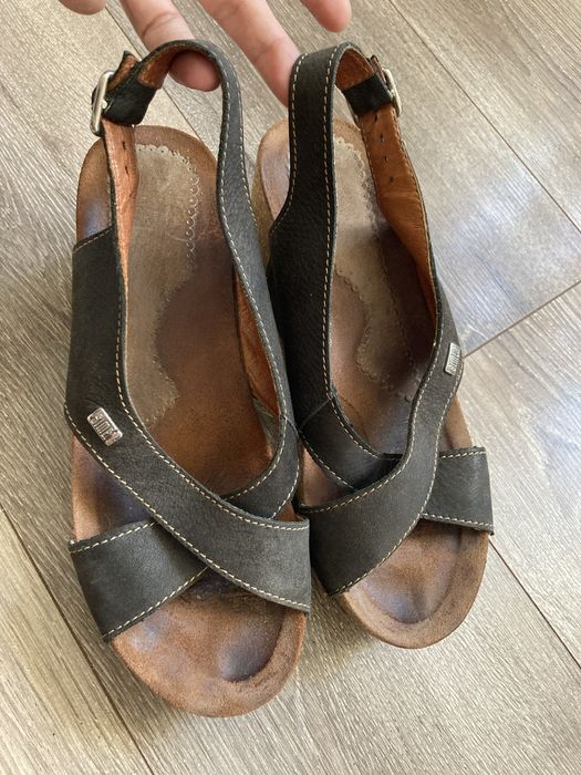 Sandaly na platformie