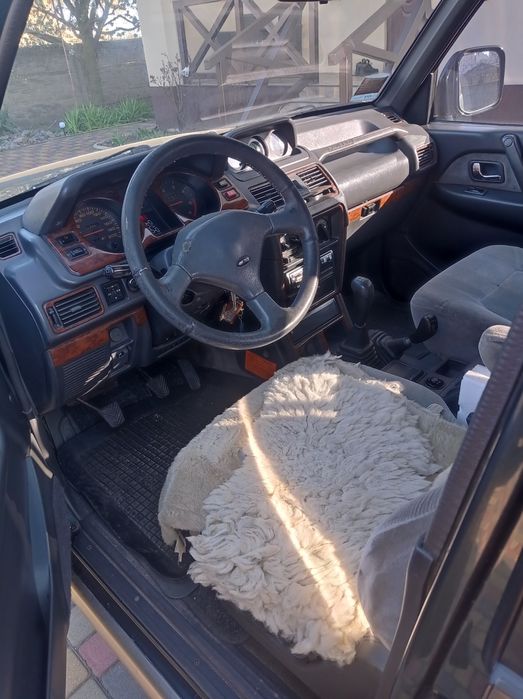 Мицубиси педжеро.