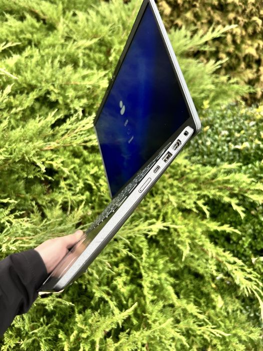 Dell Latitude 7430 i7-1270P 16ГБ LPDDR5 SSD 256 ГБ 14” FHD