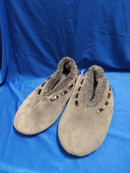 Męskie kapcie różne rozmiary