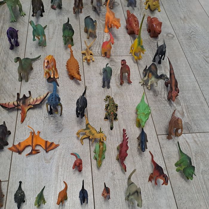 Dinozaury figurki