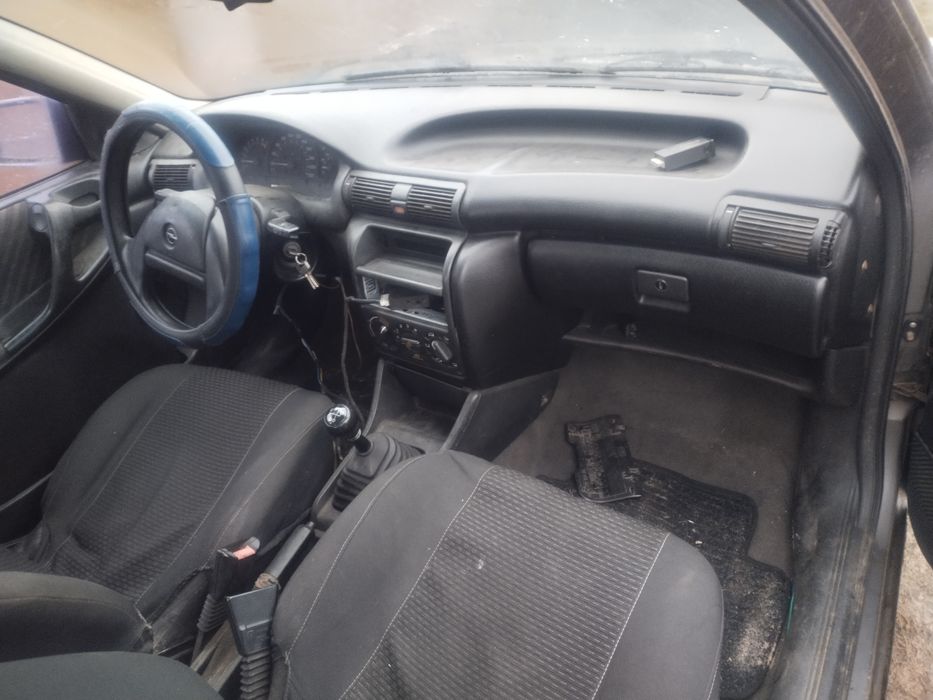 Опель Астра ф 1, 6 бензин