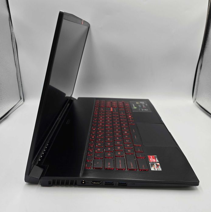 Laptop MSI MS-17FK Bravo 17 Amd Ryzen 5 4600H 16/500GB RX 5500M