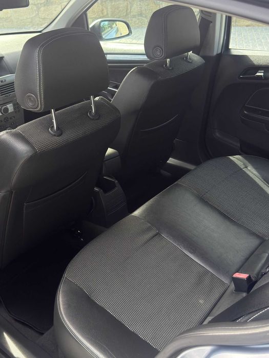 Opel Astra 1.7 CDTI Cosmo Nacional 140.000 km Muito Estimado