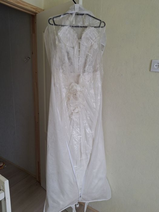 Весільна сукня гарна