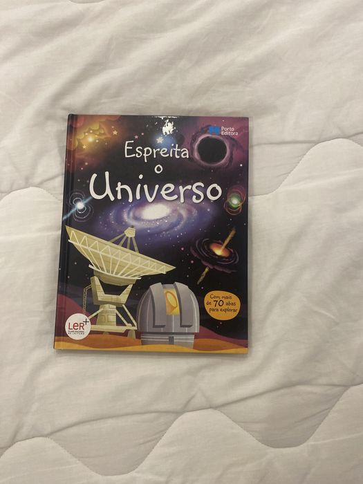 Livro sobre o Universo