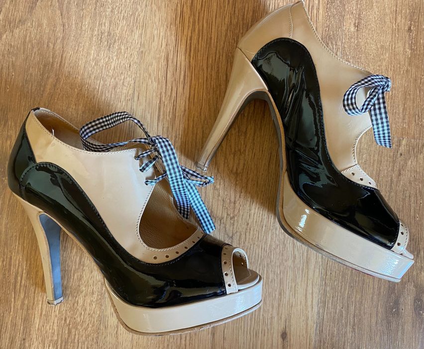 Buty na obcasie sandały Loft37 pin up beżowe czarne kokardka bez noska