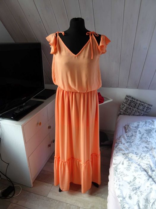 ONE Fashion piękna maxi sukienka S/M nowa z metką