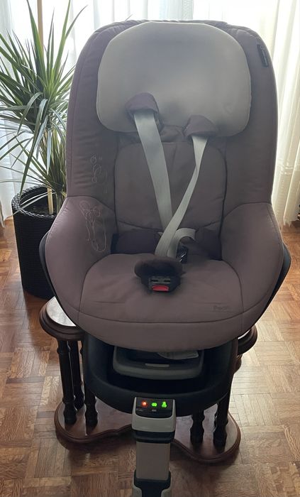 Cadeira auto Pearl (Bebe-Confort) com base isofix