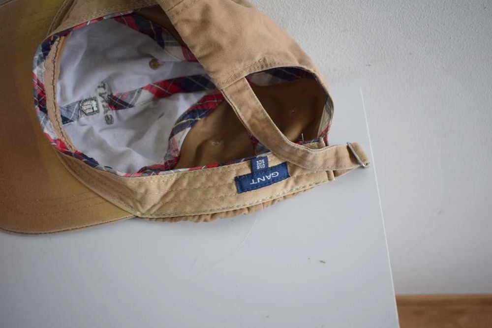 Gant beżowa czapka z daszkiem