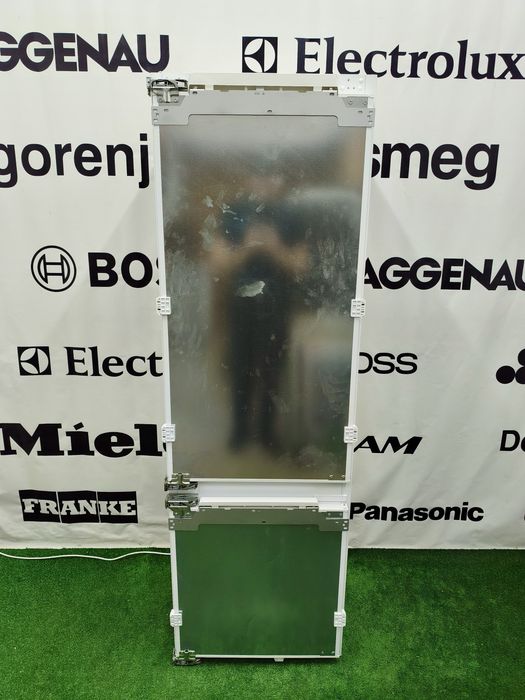 Вбудований двокамерний холодильник Neff Siemens hyperFresh plus, Germany, A+++